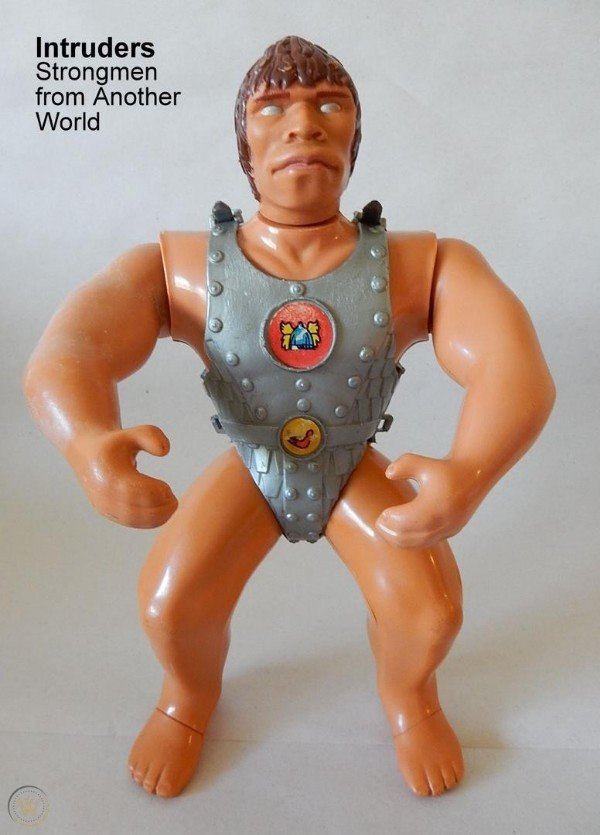 hasbro-1976-gi-joe-intruders_1_ac005d3bf2ea581-600x835.jpg