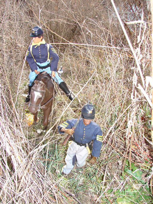 " Hasta aquí hemos llegado , Harper!", dice Jhonson con pocas esperanzas de encontrar al fugitivo.